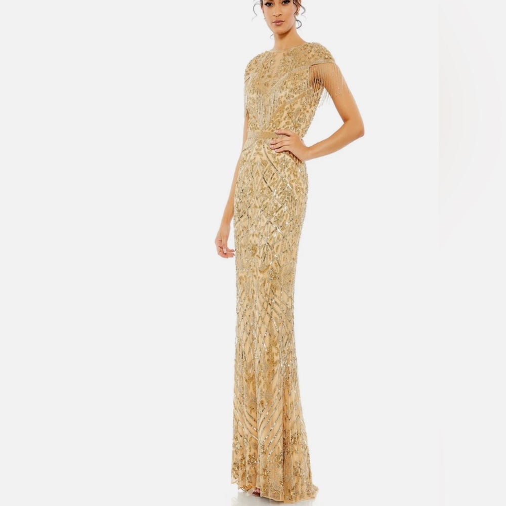 Stunning dress with embellishment and fringes